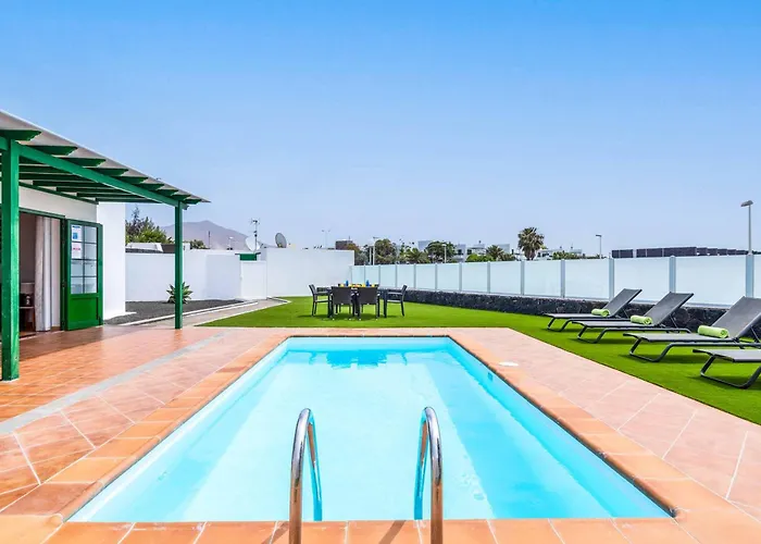 Sama Villa Playa Blanca